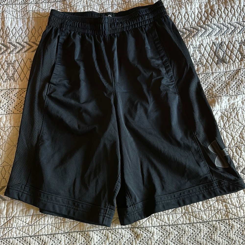 Medium Underarmour shorts